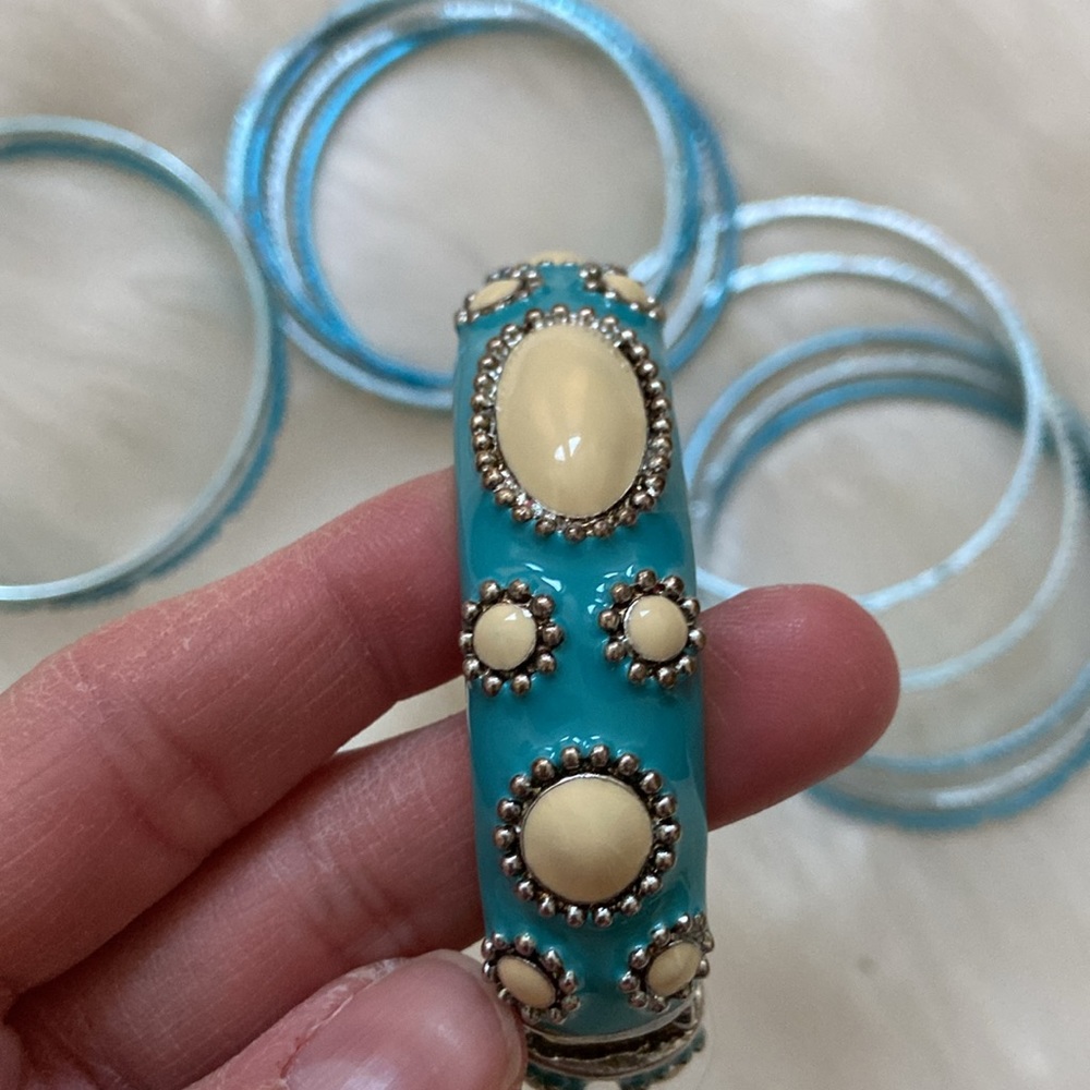 Blue bangle bundle - Picture 3 of 7